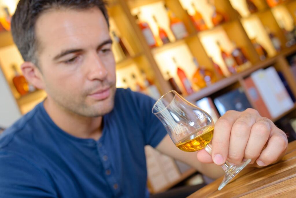 Uživanje u aromama viskija